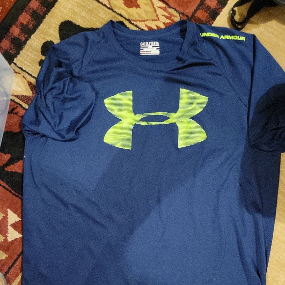 Under Armour Navy and Neon Yellow Logo Tee - Picture 1 of 4
